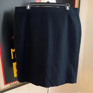 J Crew Black The Pencil Skirt Fully Lined Pencil skirt Double-serge Wool Size 12